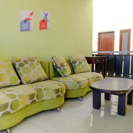 Hotel OYO Life 2641 Zulfina Blue Fire House Banyuwangi  Exterior foto