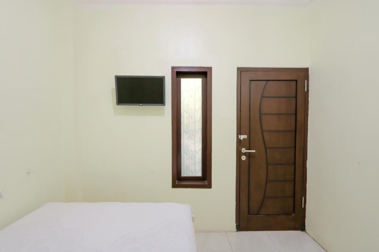 Hotel OYO Life 2641 Zulfina Blue Fire House Banyuwangi  Exterior foto